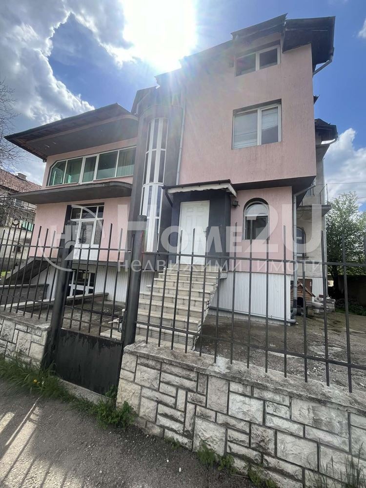 Till salu  Hotell region Sofia , Dragoman , 960 kvm | 97556590
