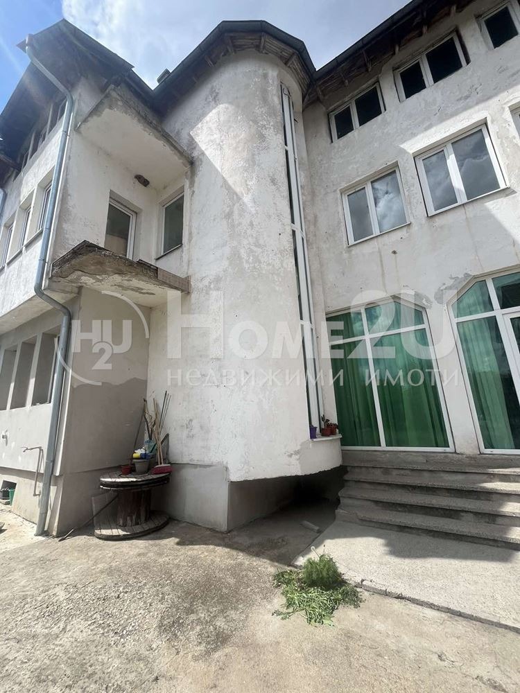 Till salu  Hotell region Sofia , Dragoman , 960 kvm | 97556590 - bild [6]