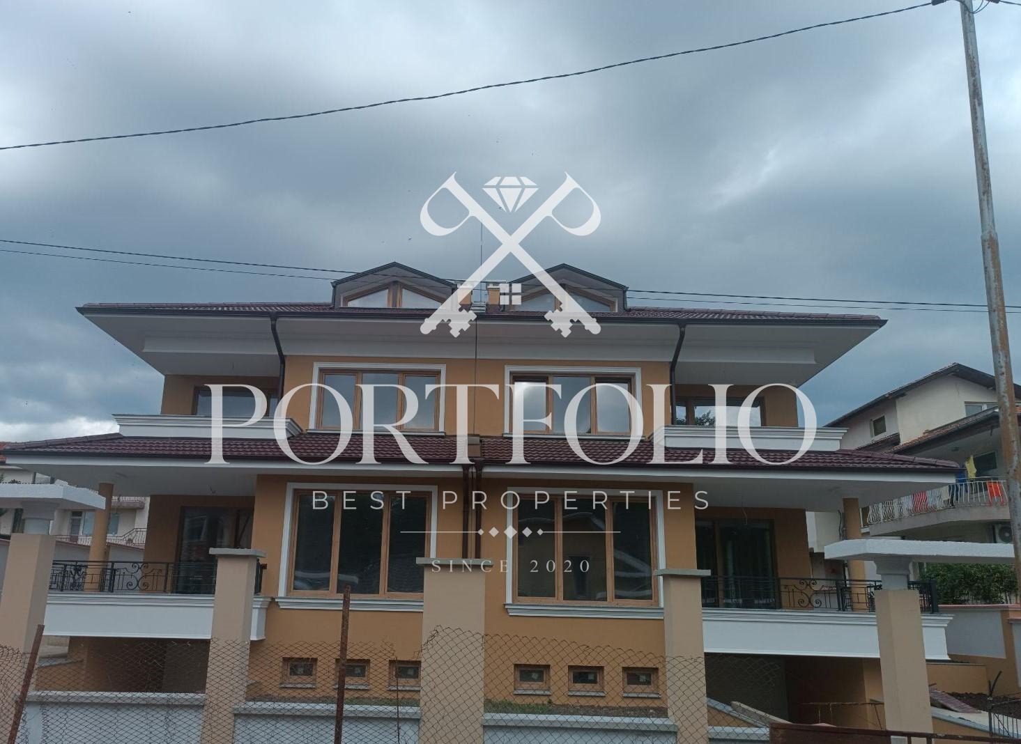 Продава КЪЩА, гр. Бургас, Ветрен