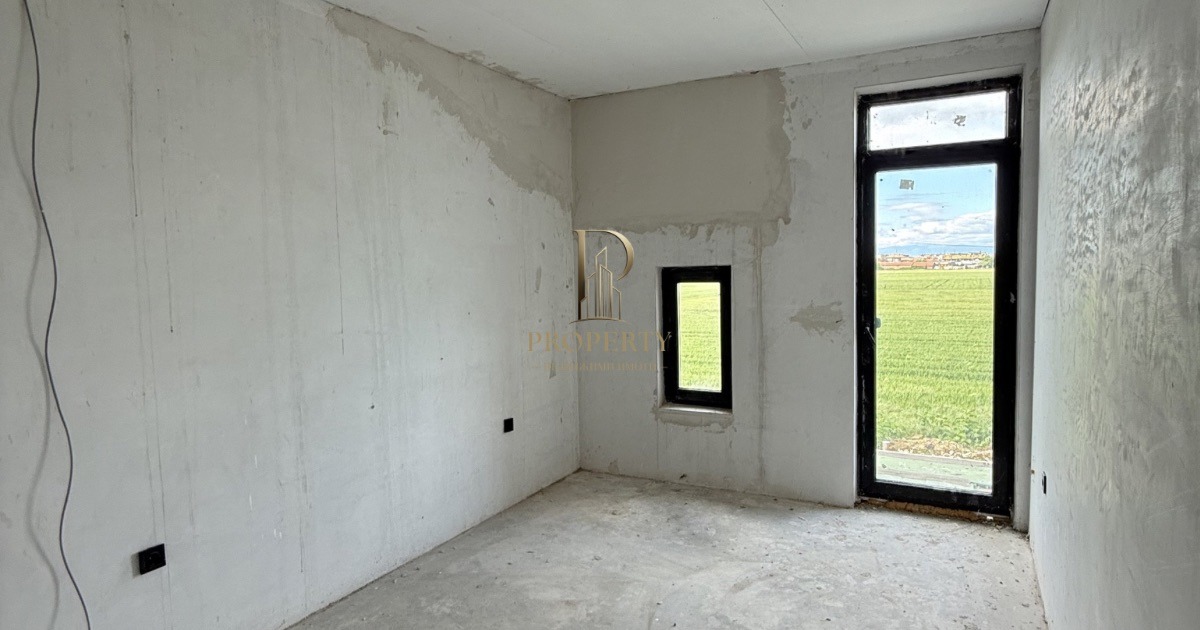 Продава КЪЩА, с. Марково, област Пловдив, снимка 2 - Къщи - 54630783