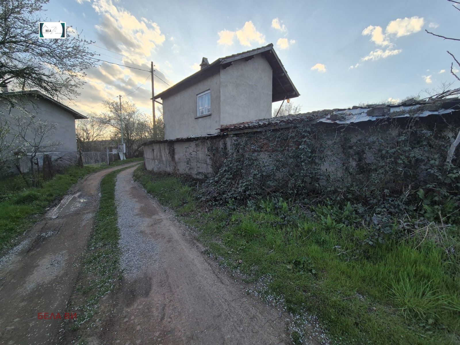 Продава ВИЛА, с. Прибой, област Перник