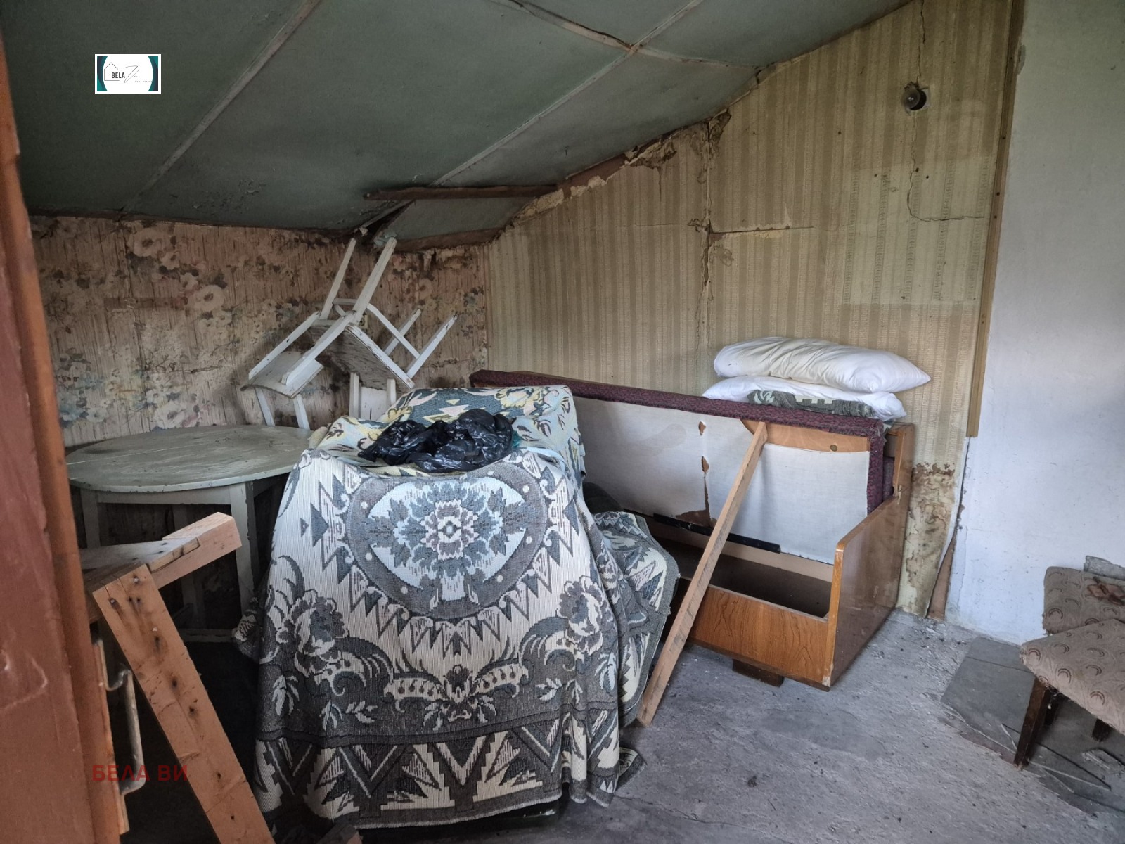 Продава ВИЛА, с. Прибой, област Перник, снимка 8 - Вили - 54438304
