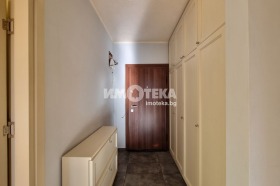 2 Schlafzimmer Zentar, Sofia 9