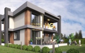 КЪЩА, 200 m2