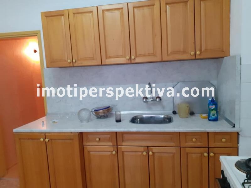 Продава 2-СТАЕН, гр. Пловдив, Кючук Париж, снимка 4 - Aпартаменти - 49204618