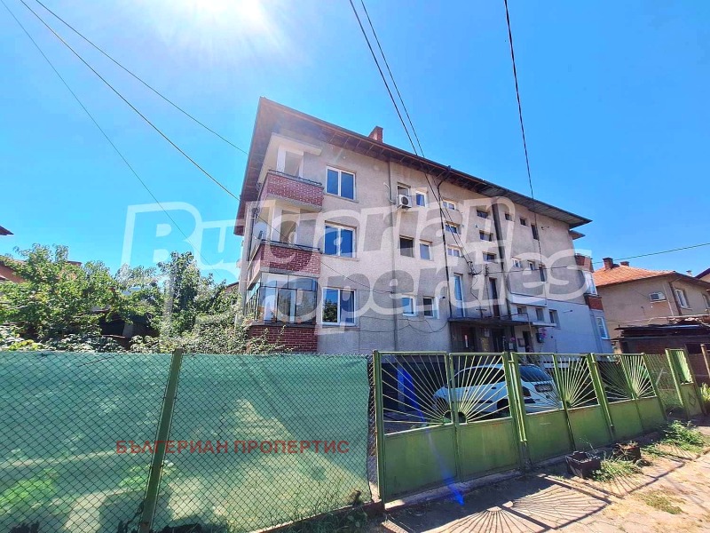 De vânzare  3 dormitoare Ciustendil , Țentâr , 120 mp | 51359246