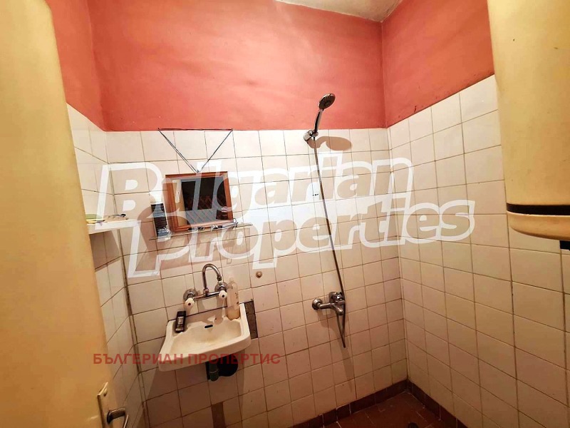 De vânzare  3 dormitoare Ciustendil , Țentâr , 120 mp | 51359246 - imagine [9]