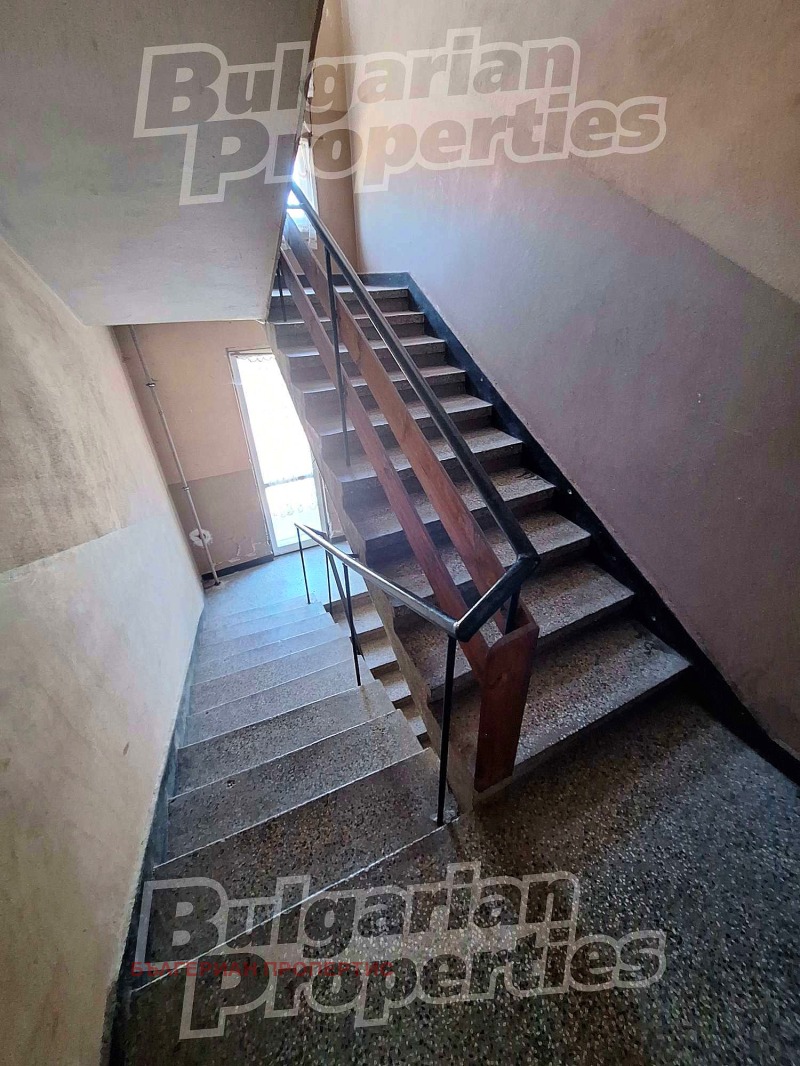 De vânzare  3 dormitoare Ciustendil , Țentâr , 120 mp | 51359246 - imagine [16]