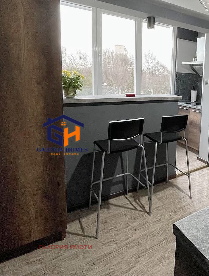 Продава МНОГОСТАЕН, гр. Бургас, Славейков, снимка 4 - Aпартаменти - 49310073