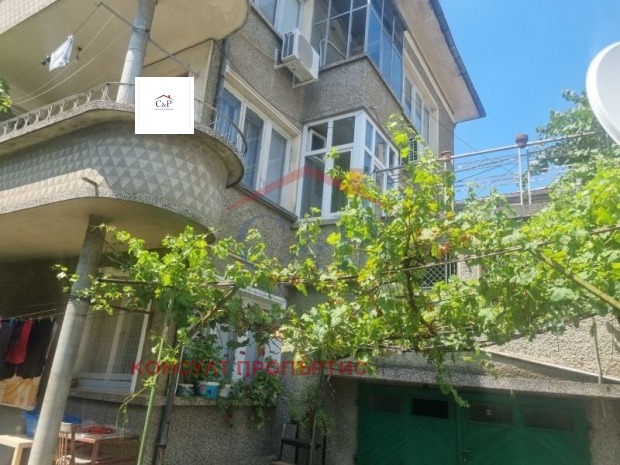 Продава  Етаж от къща, град Велико Търново, Акация •  139 000 EUR • ID 77497695 — holmes.bg - [1] 