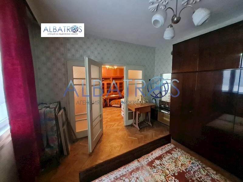 Продава ЕТАЖ ОТ КЪЩА, гр. Варна, Левски 2, снимка 5 - Етаж от къща - 53314869