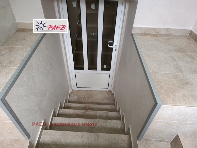 Продава  Къща град Русе , Широк център , 100 кв.м | 26594853 - изображение [16]
