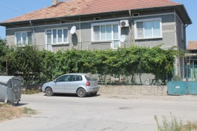 Podlaha domu Dulovo, oblast Silistra