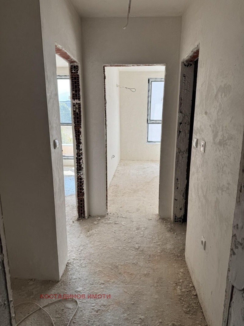 Продава  2-стаен град Пловдив , Остромила , 59 кв.м | 36114424 - изображение [4]