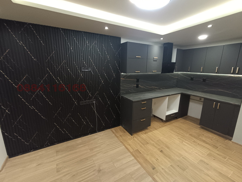 Продава 3-СТАЕН, гр. Перник, Мошино