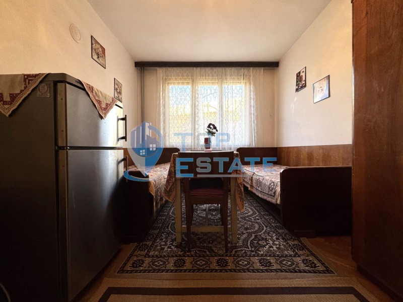 Продава МНОГОСТАЕН, гр. Велико Търново, Център, снимка 5 - Апартаменти - 52803680