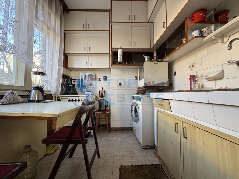 Продава МНОГОСТАЕН, гр. Велико Търново, Център, снимка 6 - Апартаменти - 52803680