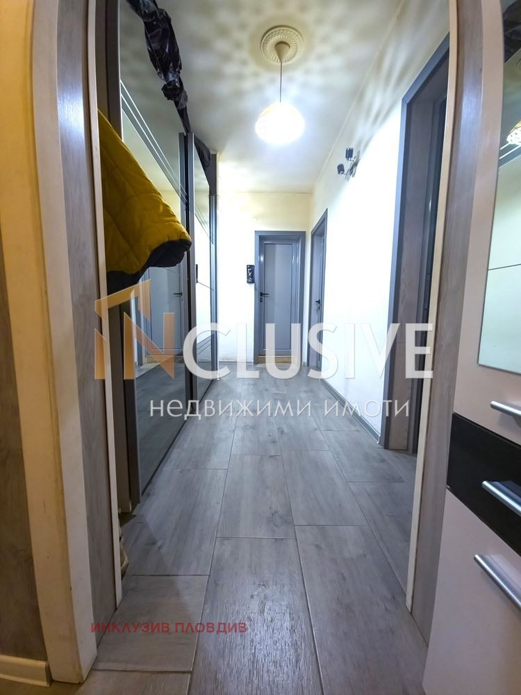 Продава ЕТАЖ ОТ КЪЩА, гр. Пловдив, Център, снимка 3 - Етаж от къща - 52371850