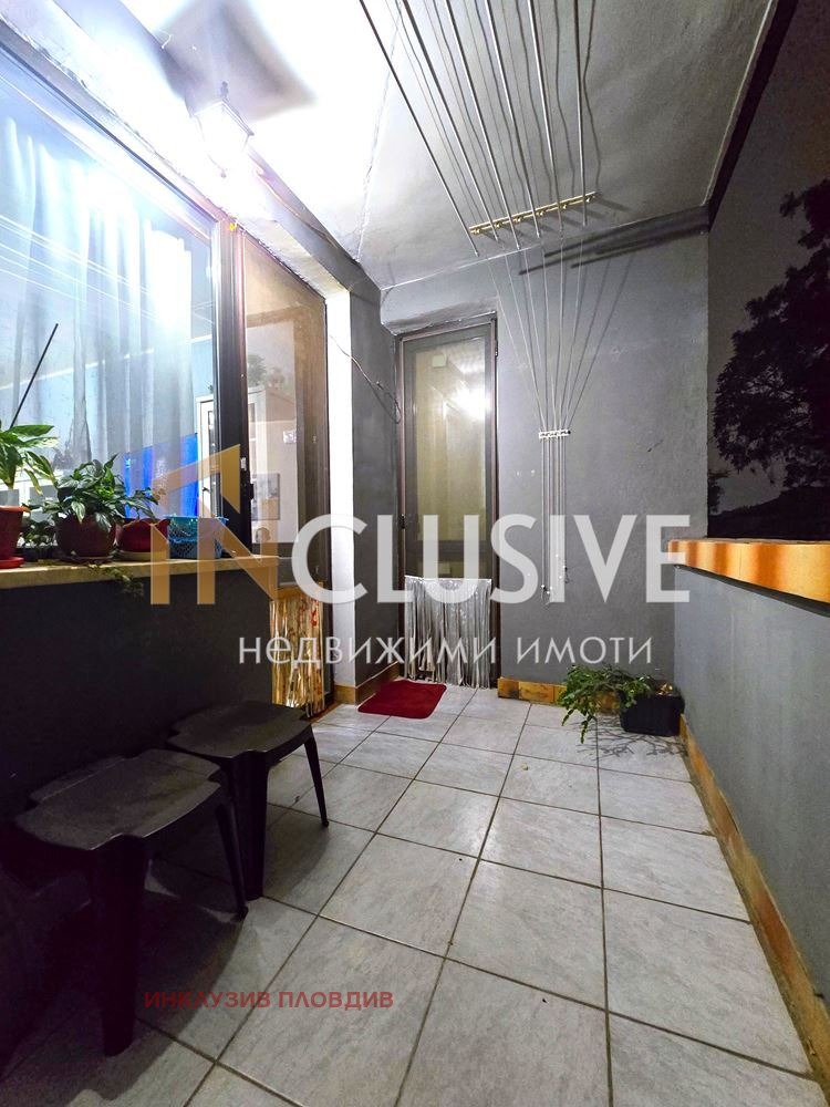 Продава ЕТАЖ ОТ КЪЩА, гр. Пловдив, Център, снимка 5 - Етаж от къща - 52371850