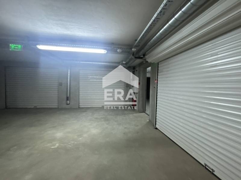 Продава ГАРАЖ, ПАРКОМЯСТО, гр. Варна, Бриз, снимка 8 - Гаражи и паркоместа - 53969484