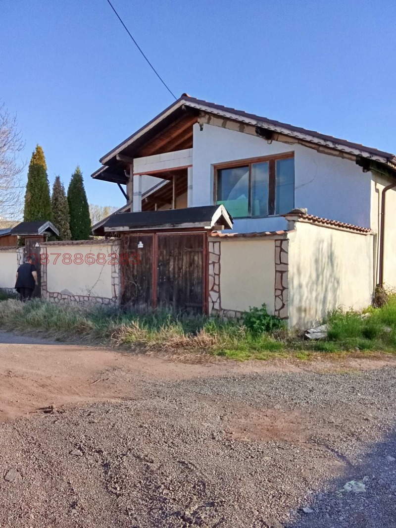 Продава ВИЛА в област София, с. Караполци - 400 кв.м / 220 000 € » 430 282.60 лв.