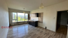 Studio Mošino, Pernik 7