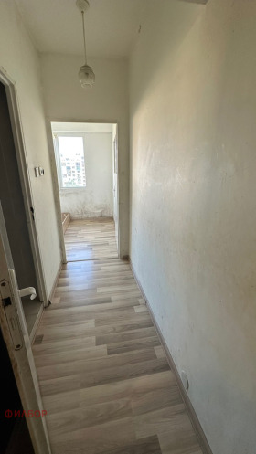 Studio Mošino, Pernik 5