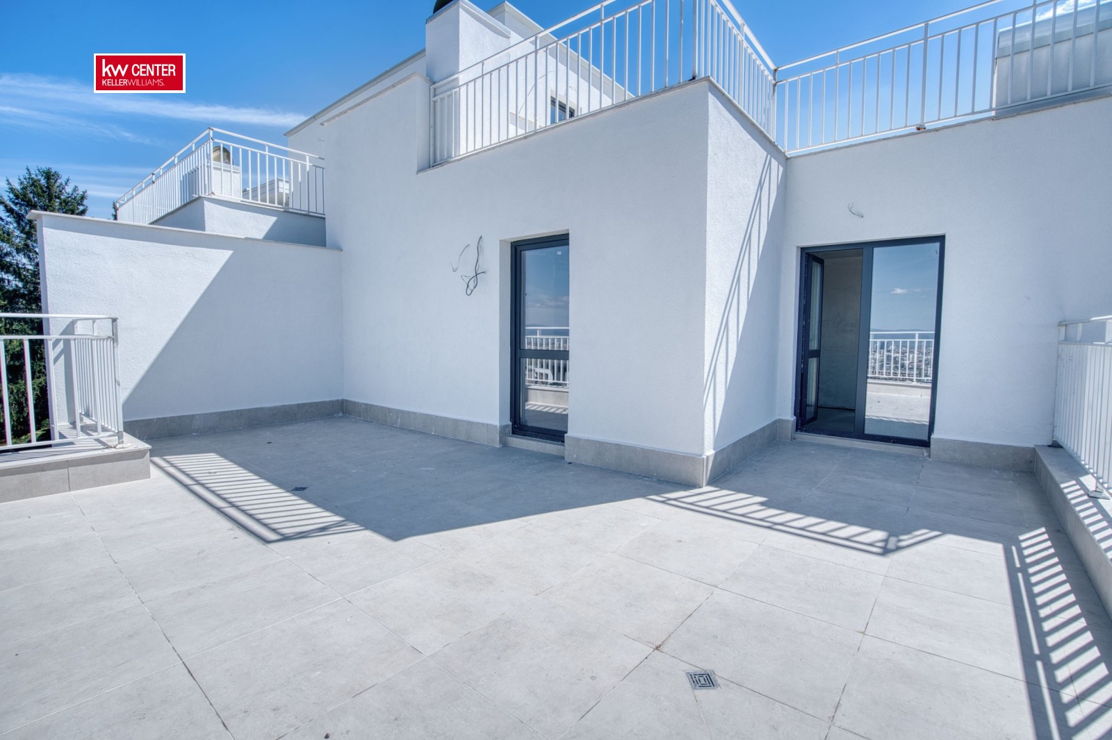 Продава 2-СТАЕН, гр. София, Бояна, снимка 2 - Апартаменти - 54332862