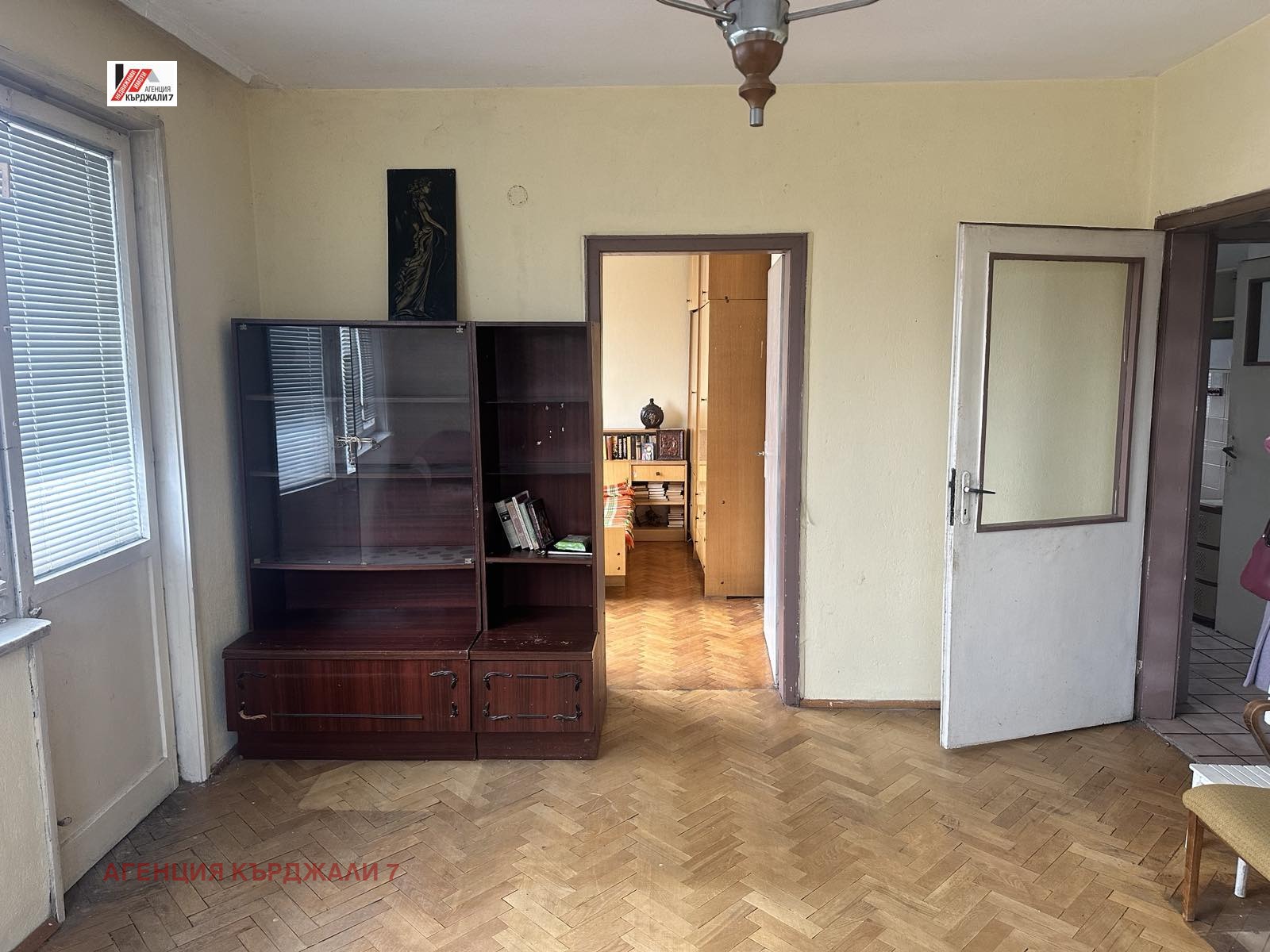 Продава 3-СТАЕН, гр. Кърджали, Център, снимка 2 - Апартаменти - 55536939