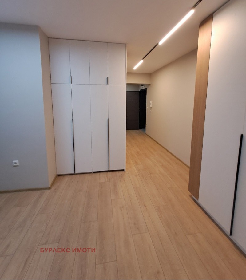 Продава 3-СТАЕН, гр. Варна, Централна поща, снимка 5 - Апартаменти - 55653264
