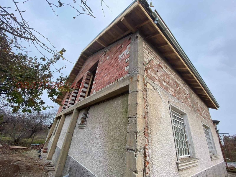 En venta  Casa región Plovdiv , Cheshnegirovo , 140 metros cuadrados | 21939500 - imagen [5]