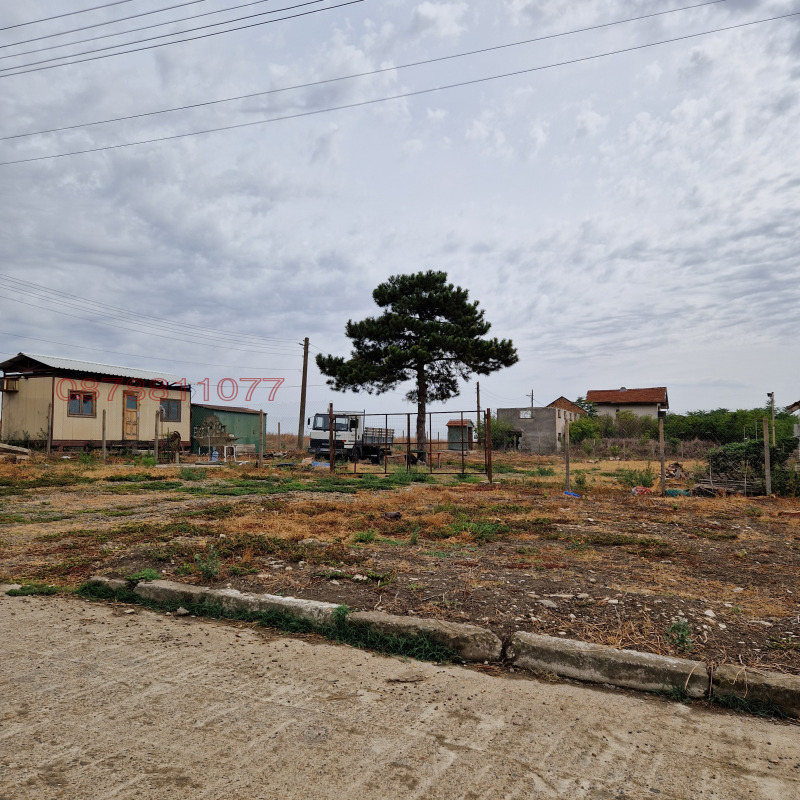 Продава ПАРЦЕЛ, с. Горна Митрополия, област Плевен