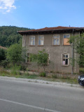 Продава КЪЩА, гр. Априлци, област Ловеч, снимка 2