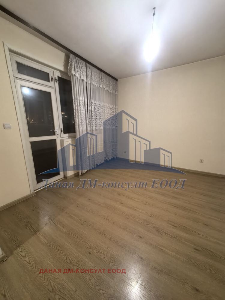 Продава МНОГОСТАЕН, гр. Шумен, Добруджански, снимка 5 - Апартаменти - 53729625