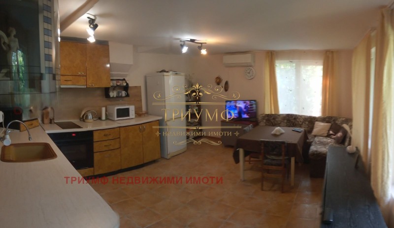 Продава КЪЩА, с. Круша, област Варна, снимка 4 - Къщи - 53024100