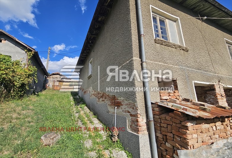 Продава КЪЩА, с. Големо Бучино, област Перник, снимка 9 - Къщи - 56331743