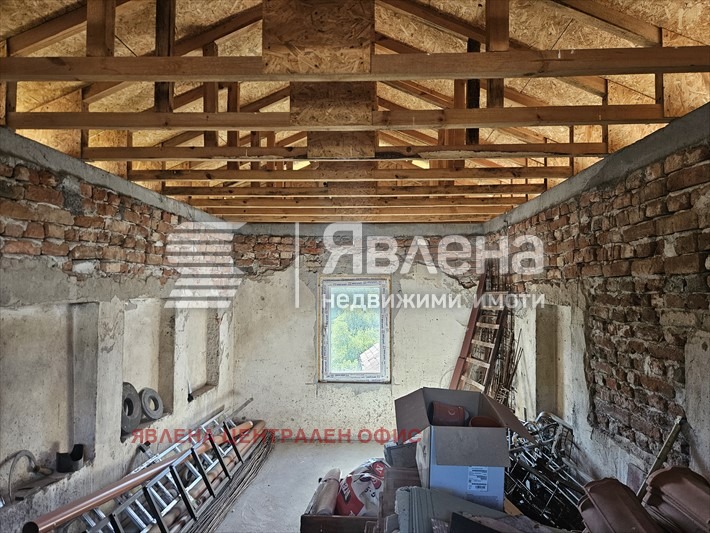 Продава КЪЩА, с. Големо Бучино, област Перник, снимка 4 - Къщи - 56331743