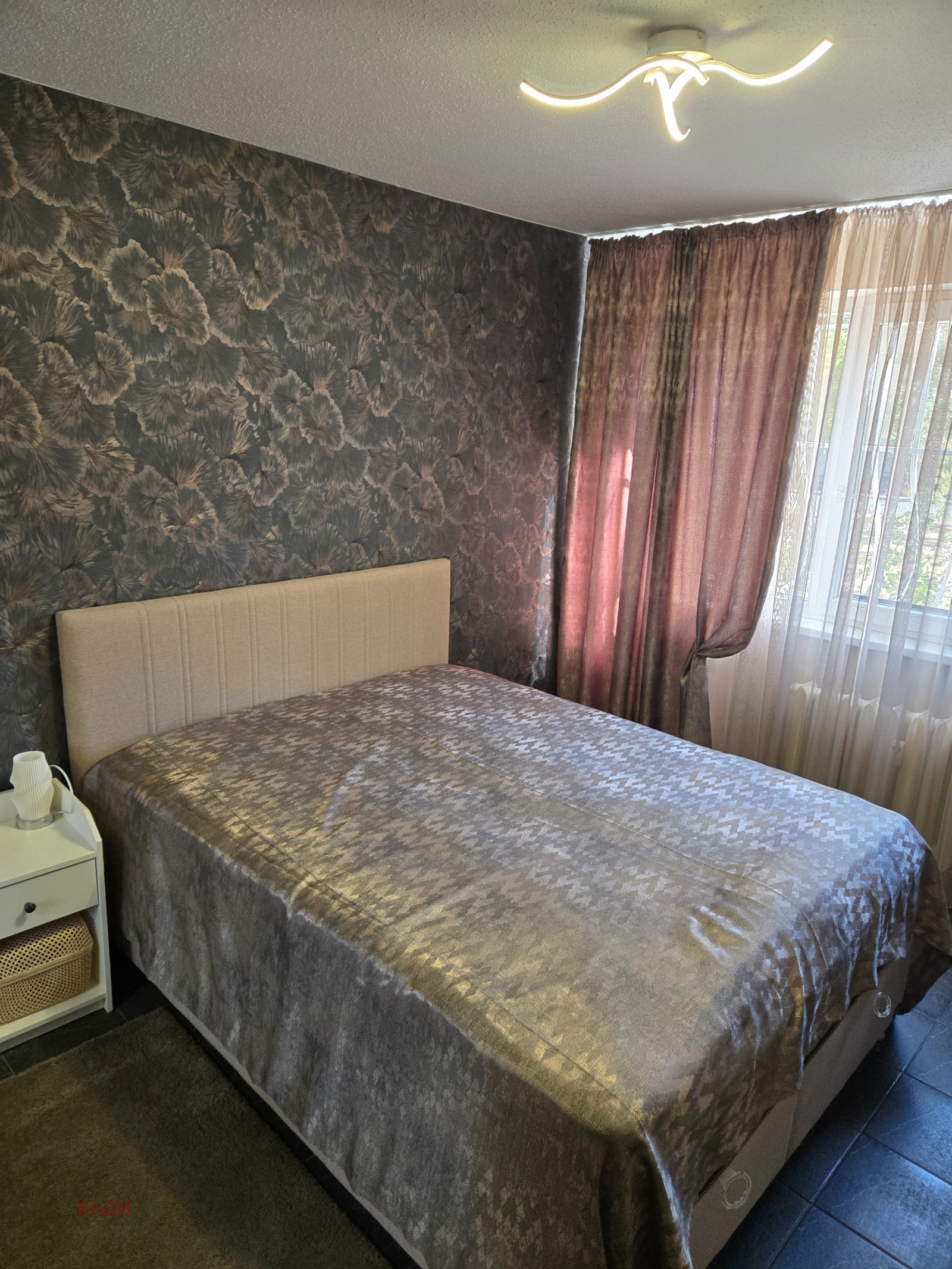 Продава 4-СТАЕН, гр. София, Света Троица, снимка 9 - Апартаменти - 56395850