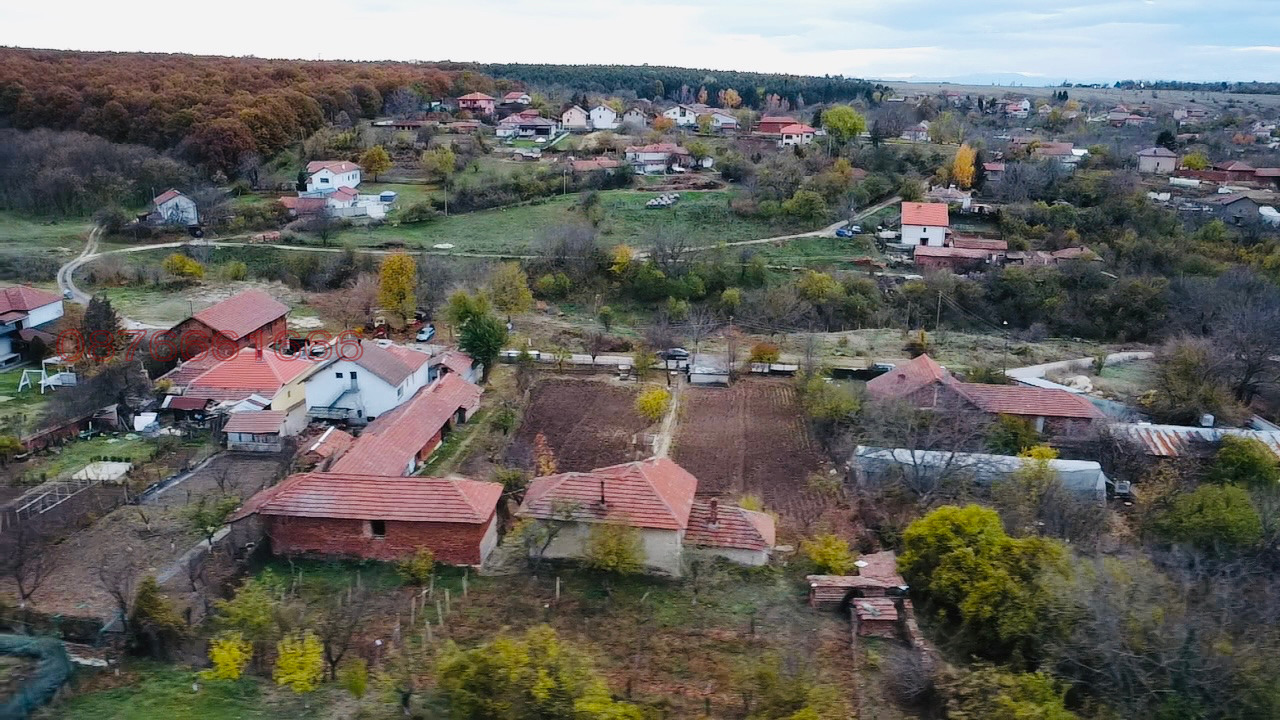 Продава КЪЩА, с. Радишево, област Плевен, снимка 3 - Къщи - 54127025