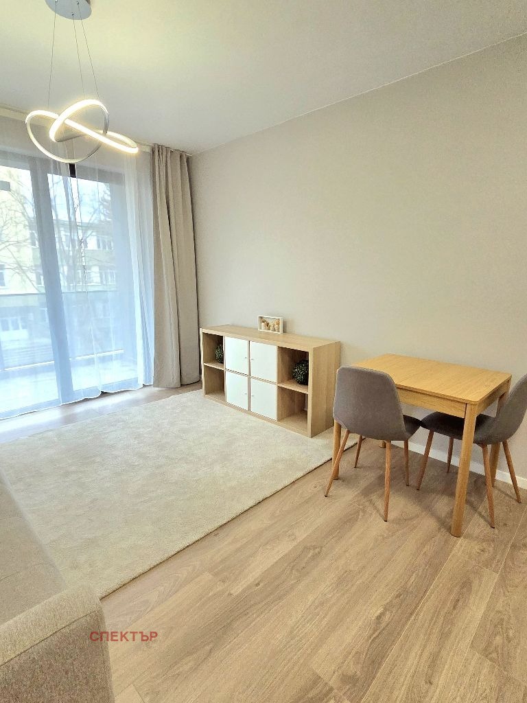 Продава 2-СТАЕН, гр. Перник, Изток, снимка 3 - Апартаменти - 53912442