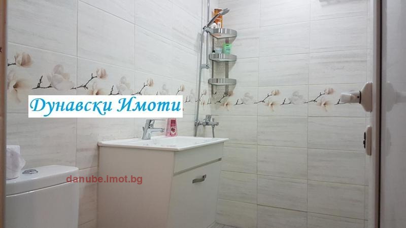 Продава 3-СТАЕН, гр. Русе, Възраждане, снимка 8 - Апартаменти - 54304580