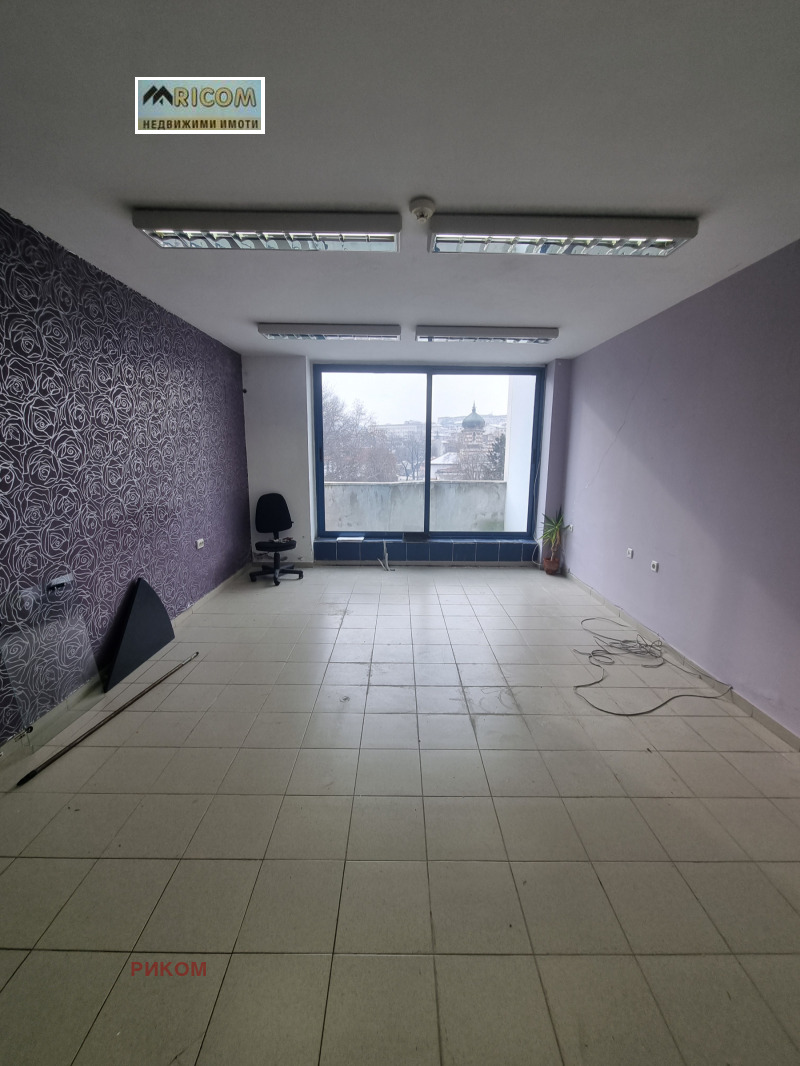 Продава ОФИС, гр. Плевен, Идеален център