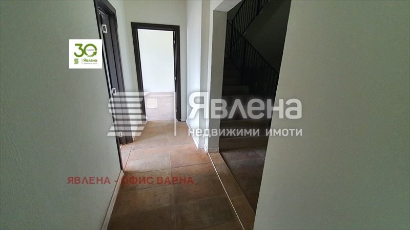 Till salu  Hus Varna , m-t Zelenika , 650 kvm | 77169484 - bild [3]