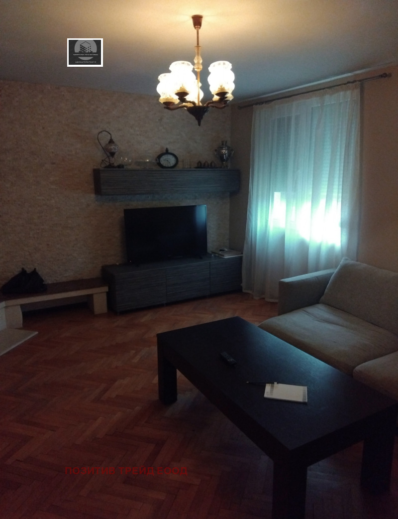 Продава КЪЩА, гр. Дупница, област Кюстендил, снимка 12 - Къщи - 53288124