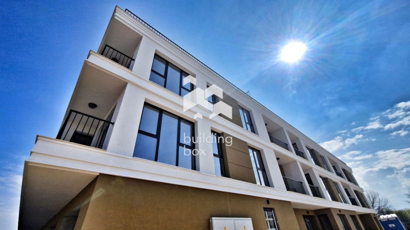 Продава  2-стаен град Пловдив , Южен , 65 кв.м | 71856530