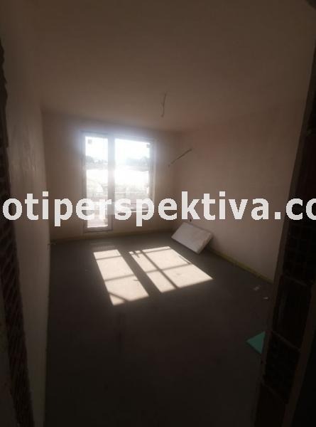 Продава 2-СТАЕН, гр. Пловдив, Кючук Париж, снимка 2 - Апартаменти - 53017932