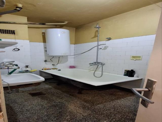 Продава 4-СТАЕН, гр. Горна Оряховица, област Велико Търново, снимка 2 - Апартаменти - 56083801