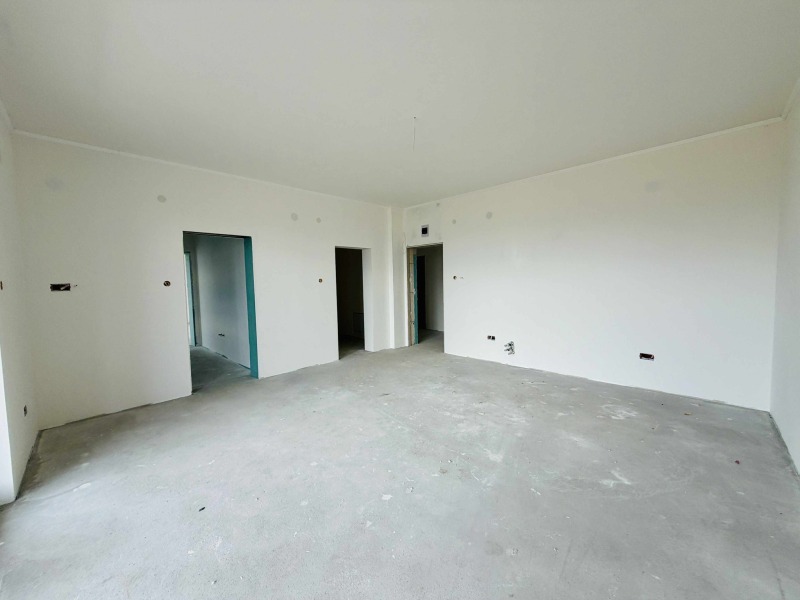 Продава КЪЩА, гр. Карлово, област Пловдив, снимка 12 - Къщи - 52345465