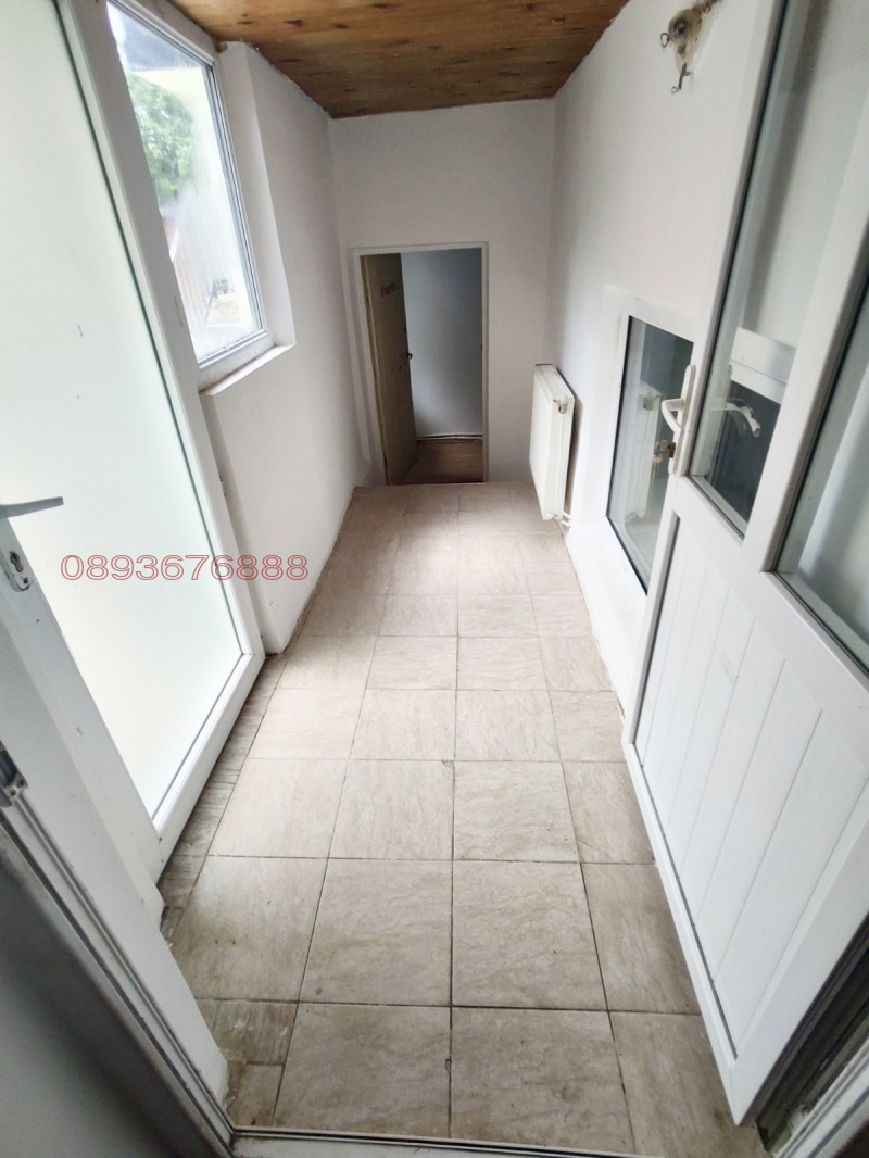 Продава КЪЩА, с. Брестак, област Варна, снимка 8 - Къщи - 53401461