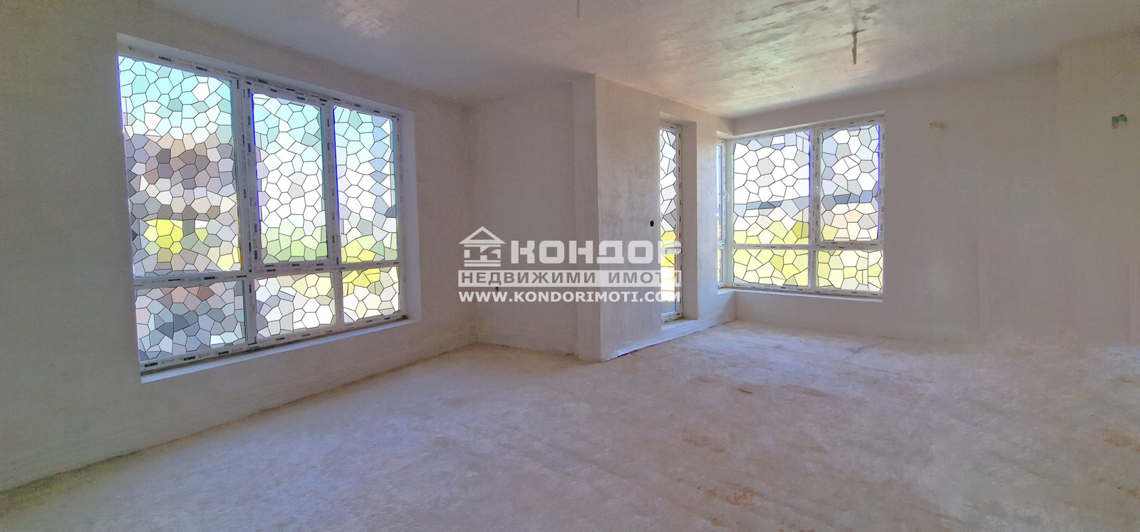 Продава 3-СТАЕН, гр. Пловдив, Остромила, снимка 2 - Апартаменти - 44660606